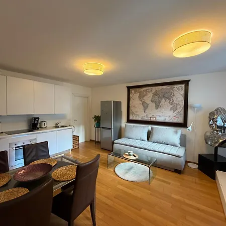 Riverside Grande Апартаменты Прага